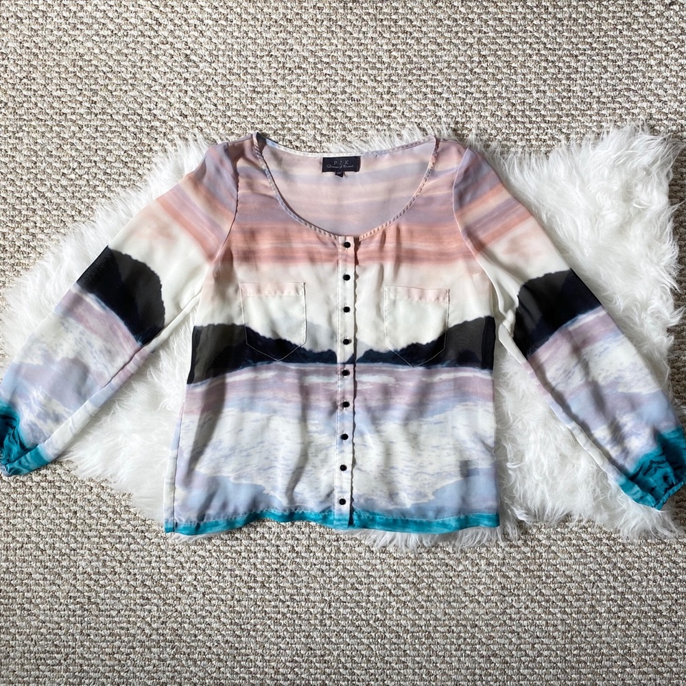 Graphic Printed Blouse